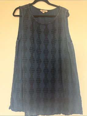 Flax Navy and Black Sleeveless Patterned Tunic